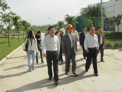 射洪县委,县政府领导视察工业园